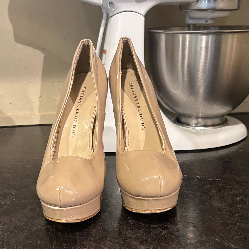 Chinese Laundry Women's Beige Platform Heels